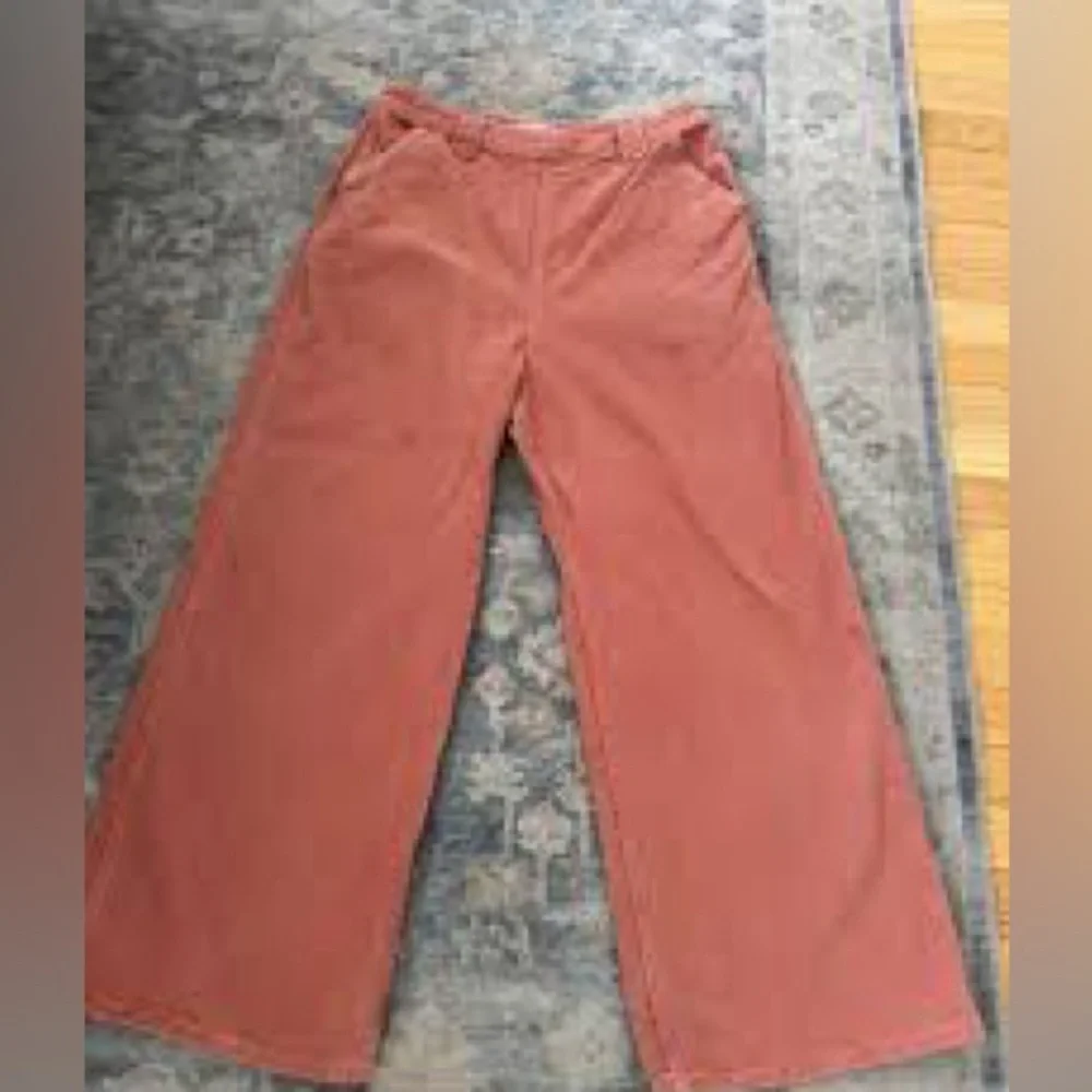 Carla Ruben Couture’,Italian Linen Viscose Cropped &  Cuffed Pants Italy Size S